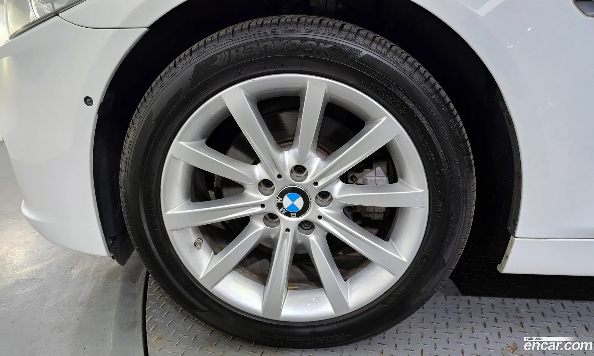 BMW 5 Series F10 528I xDrive - фотография 18338401