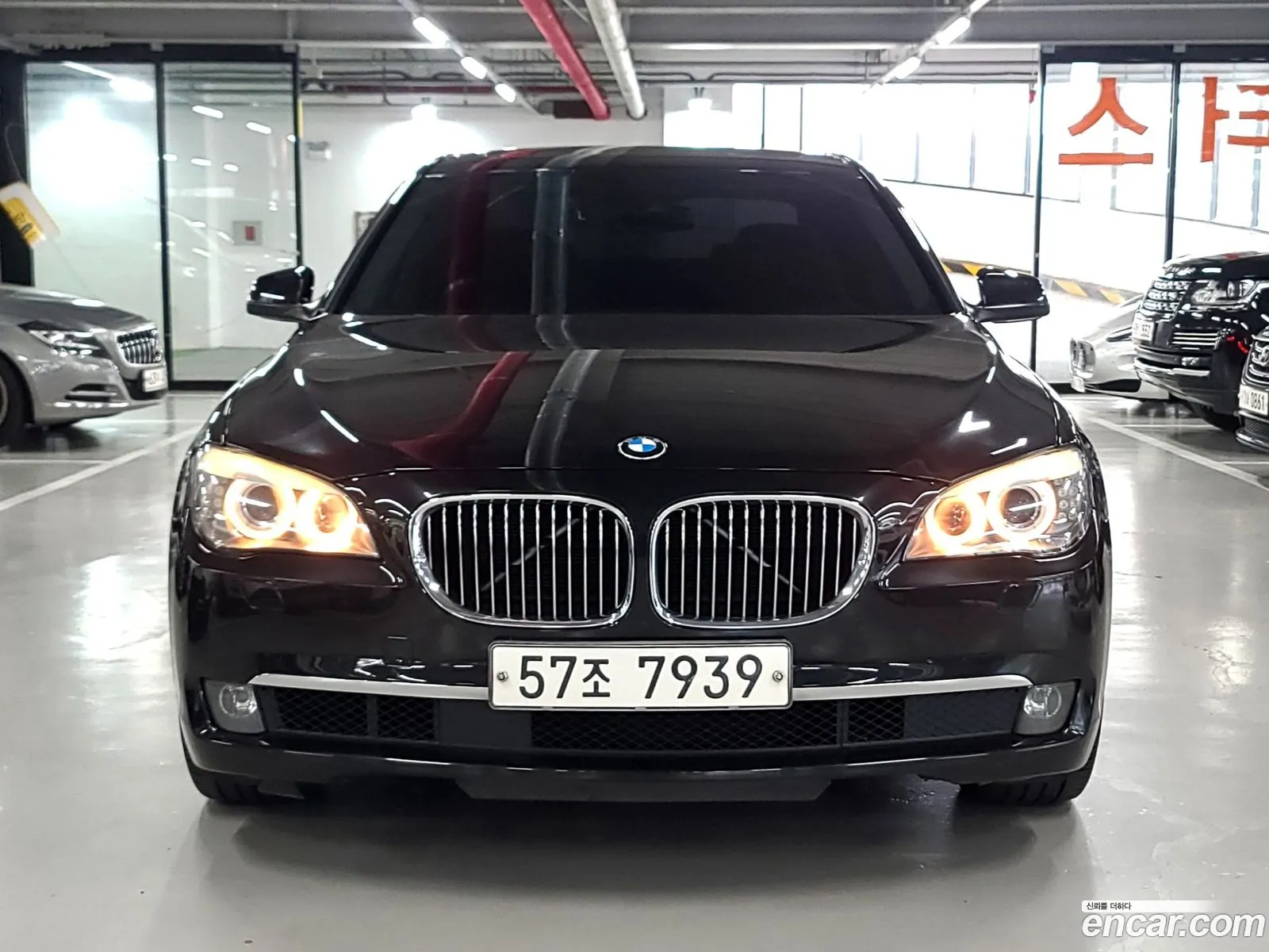 BMW 7 Series F01 740I - фотография 5184813