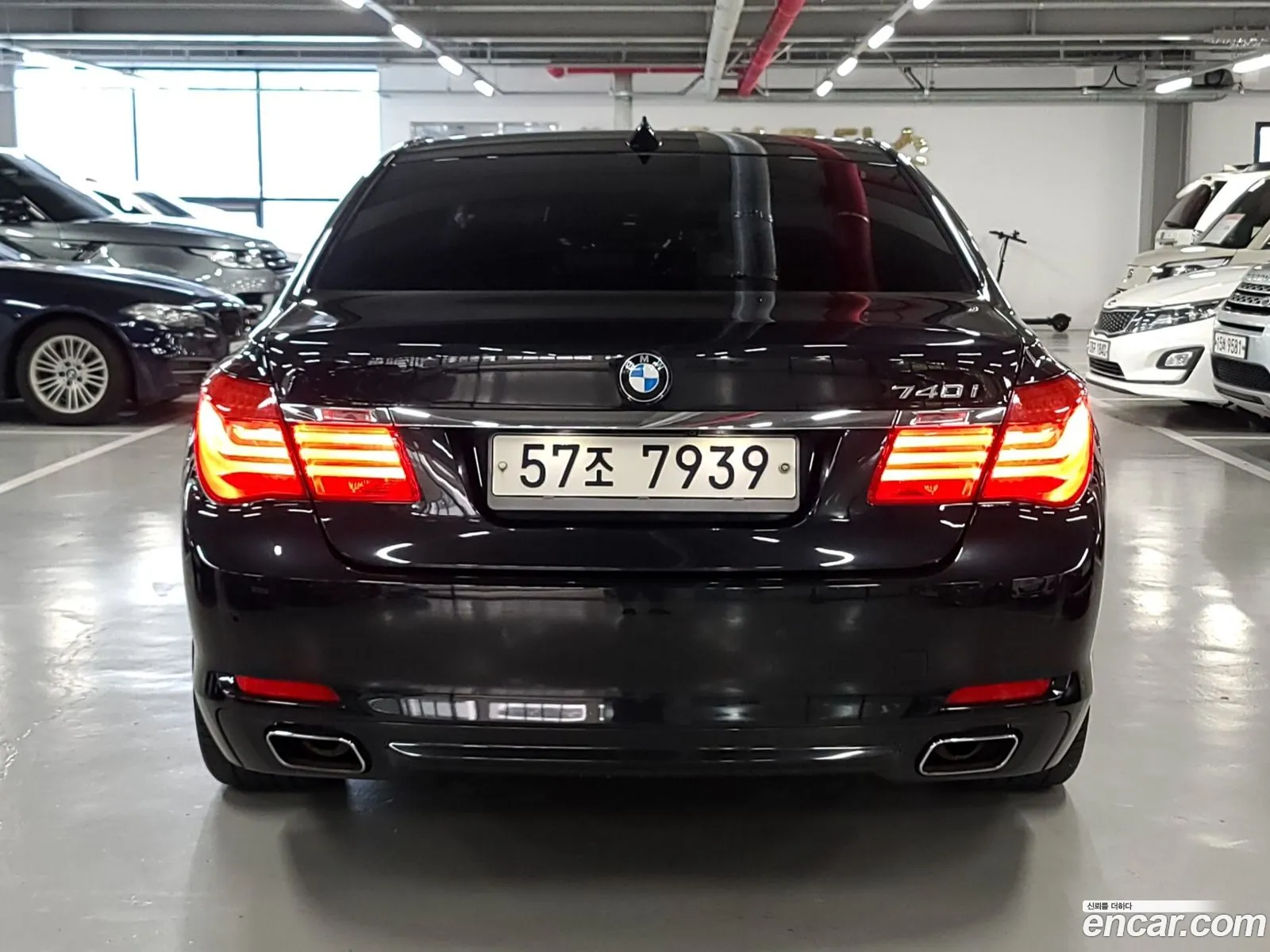 BMW 7 Series F01 740I - фотография 5184816