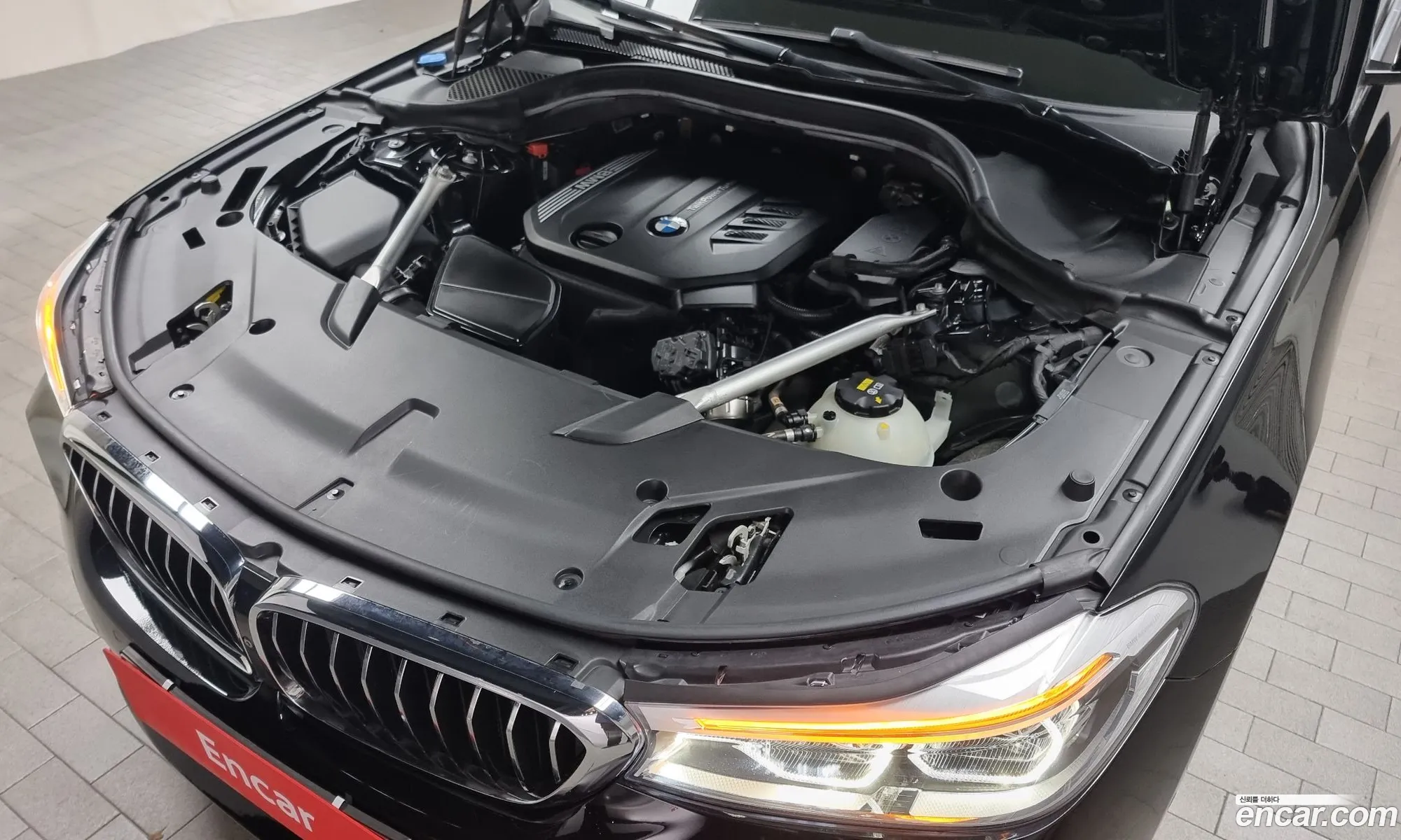 BMW 6 Series Gt G32 620D xDrive Luxury - фотография 7435180