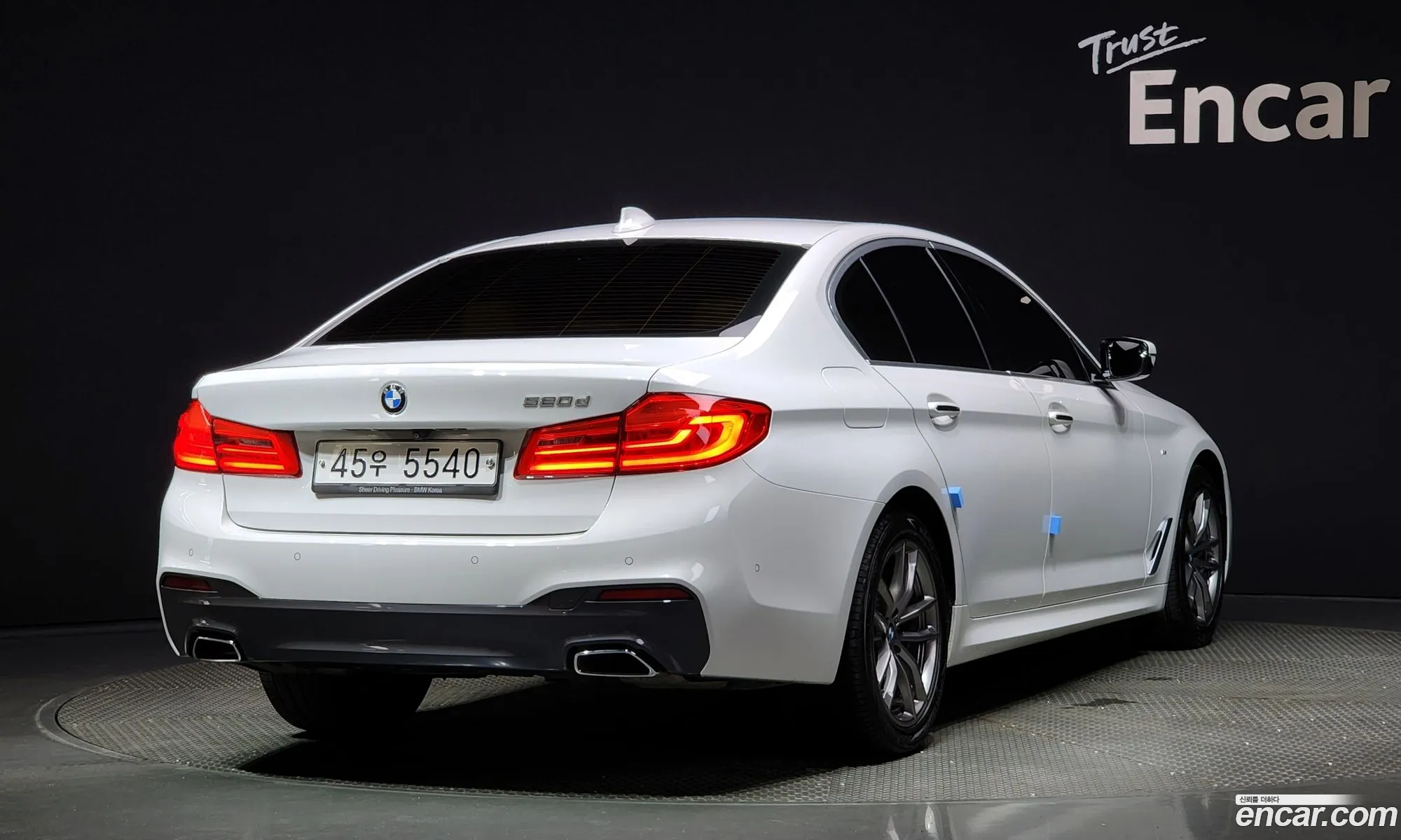 BMW 5 Series G30 520D M Sports Special Edition - фотография 8309603