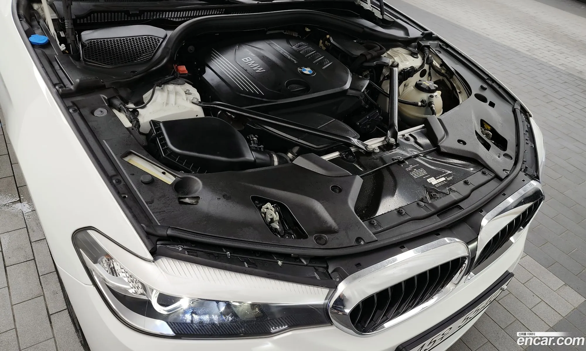BMW 5 Series G30 520D M Sports Special Edition - фотография 8309607