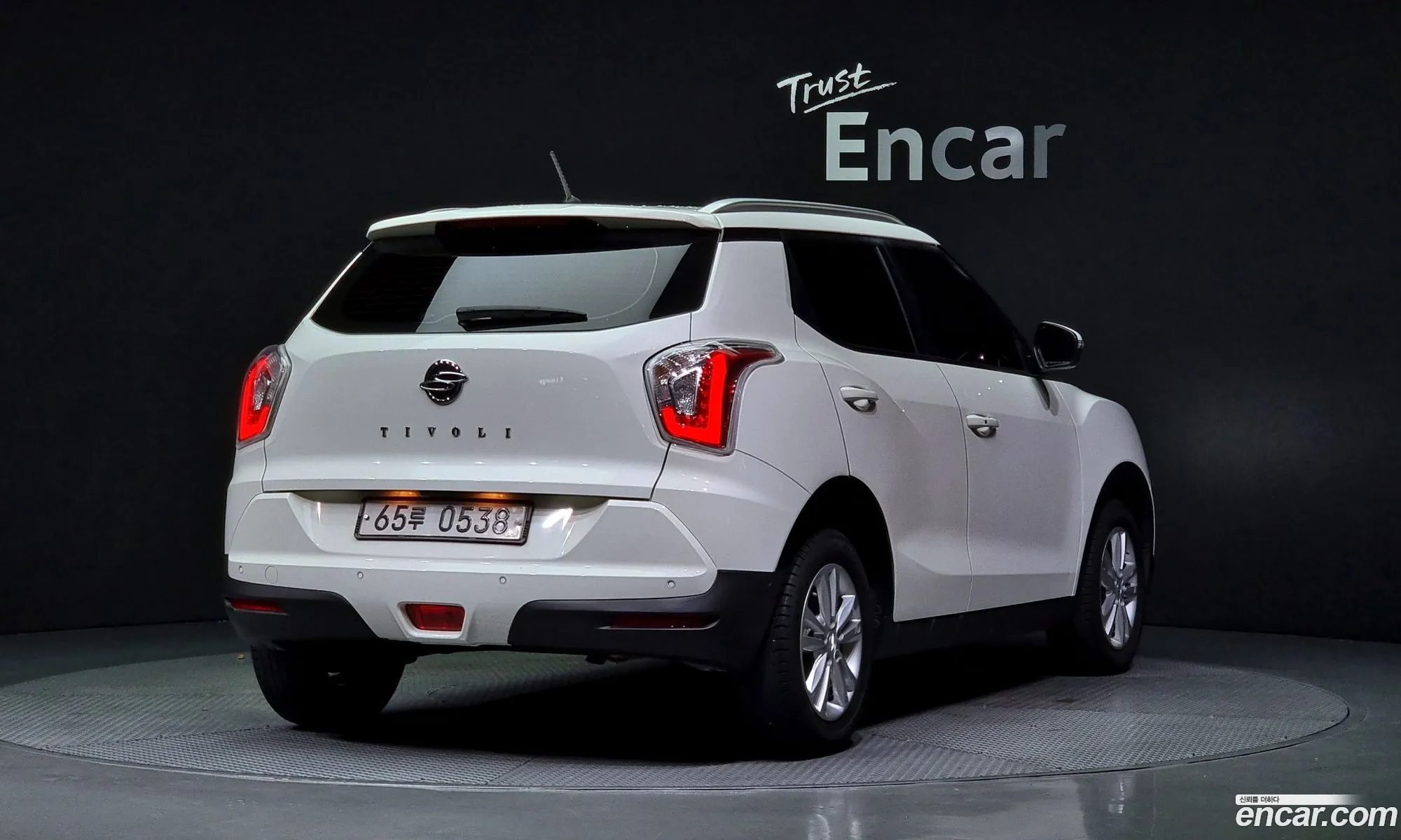 Kg Mobility Ssangyong Tivoli Vx 2Wd - фотография 8017833