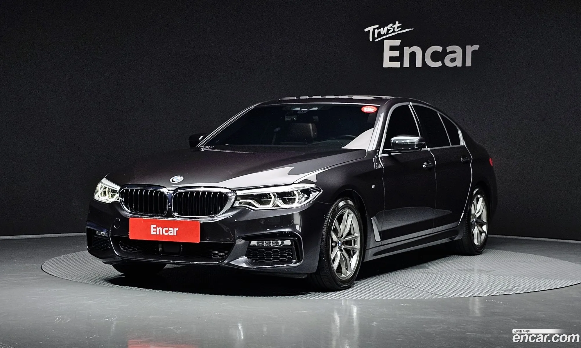BMW 5 Series G30 520D xDrive M Sport Plus - фотография 8583176