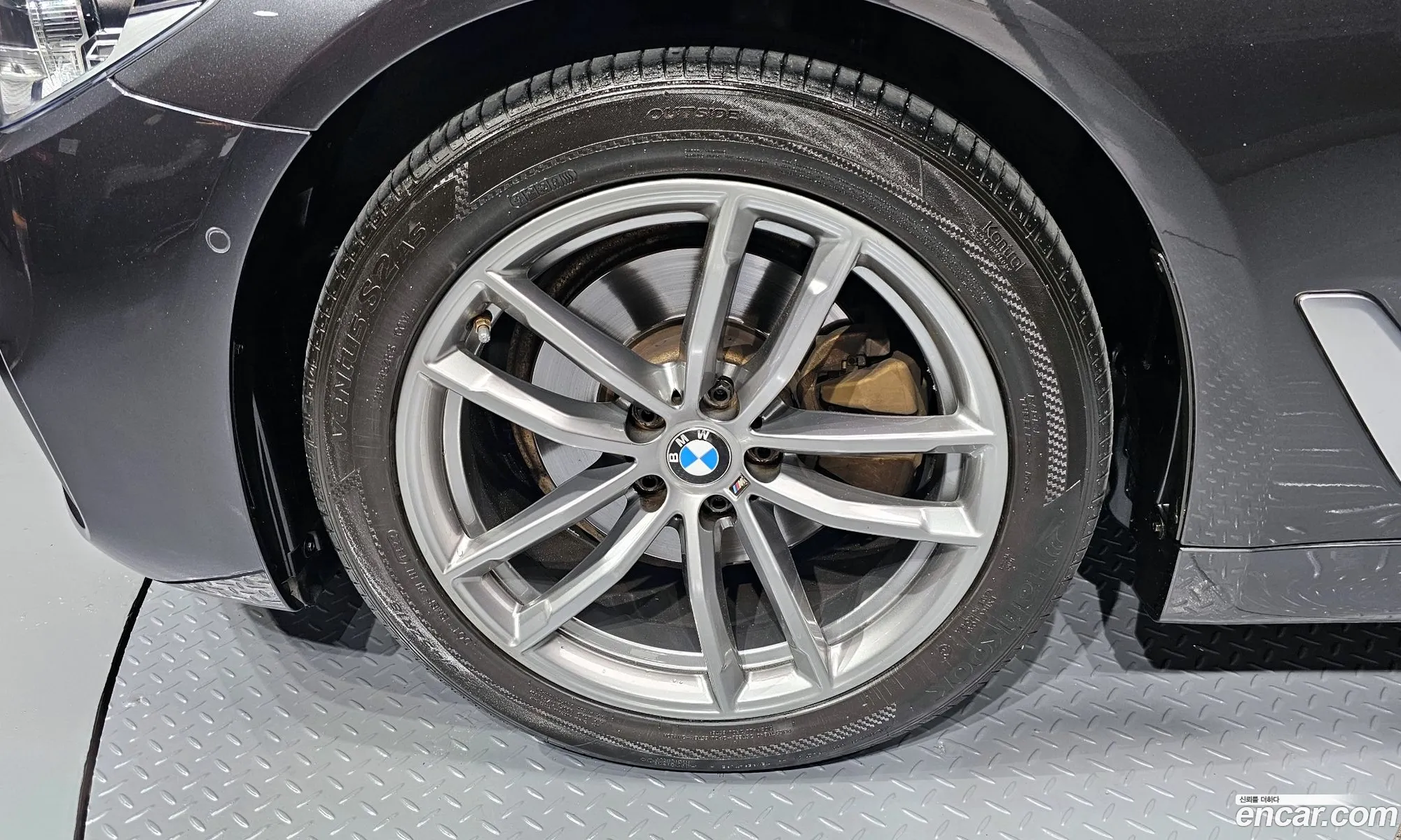 BMW 5 Series G30 520D xDrive M Sport Plus - фотография 8583180