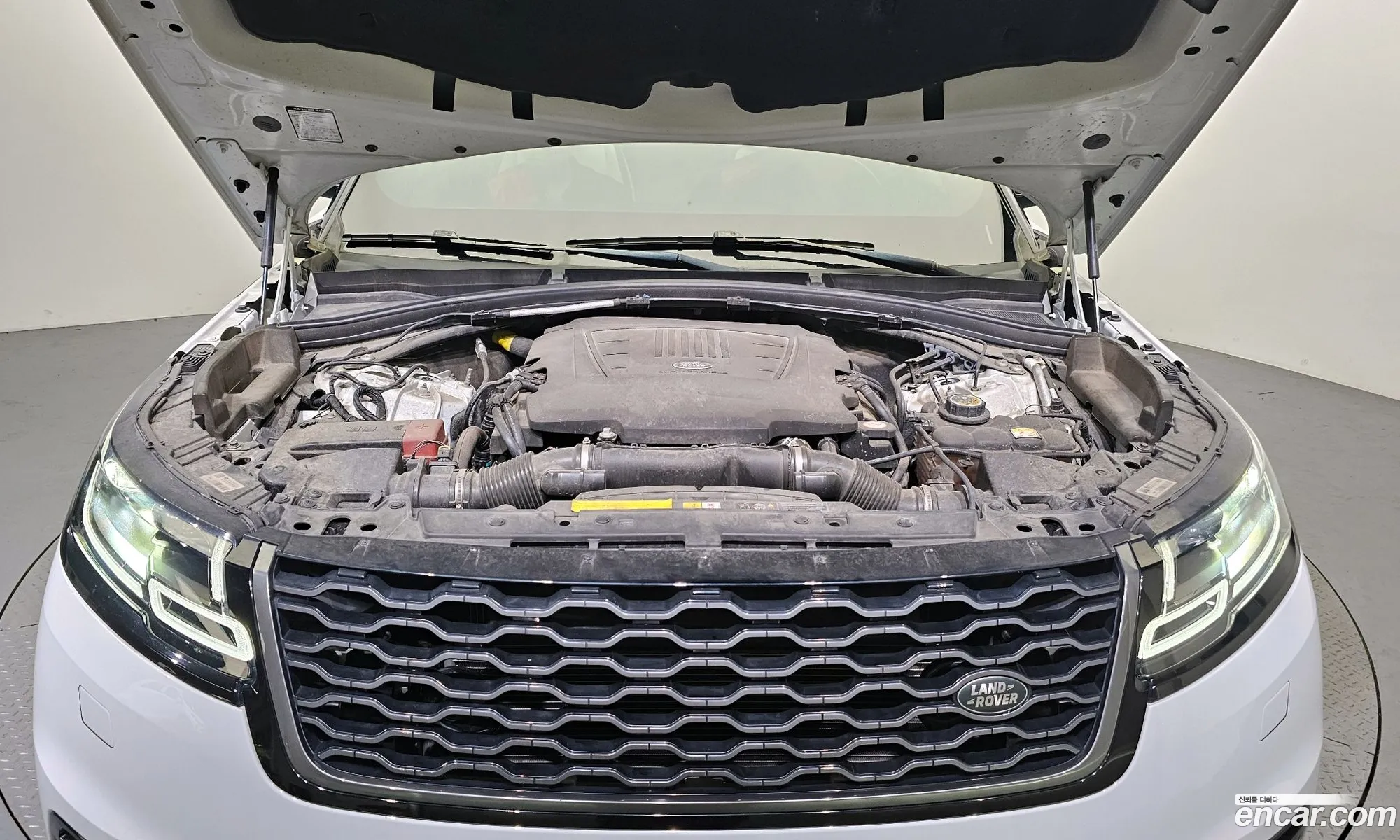 Land Rover Range Rover Velar 30 P380 R-Dynamic Se - фотография 7103386