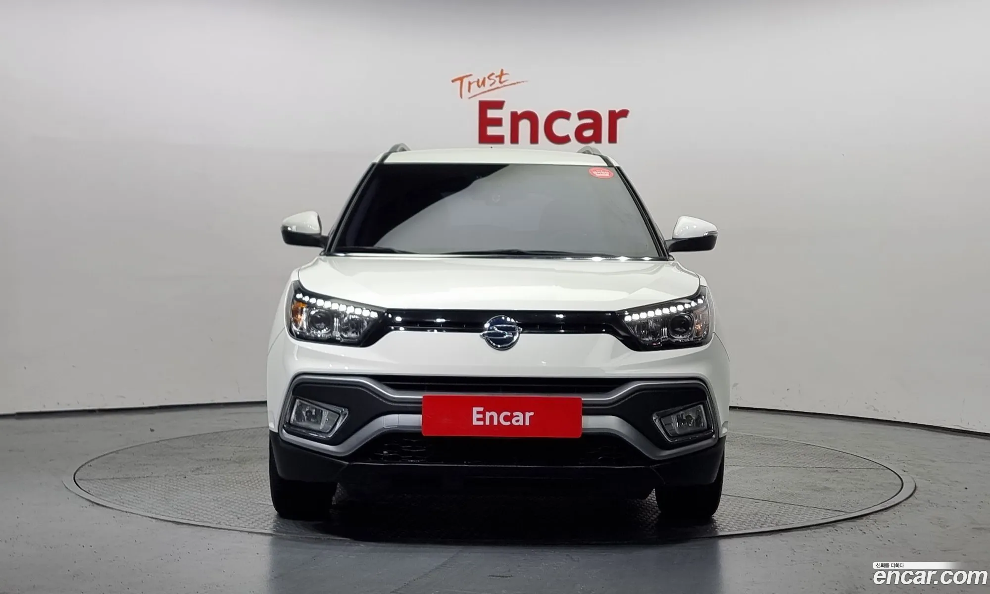 Kg Mobility Ssangyong Tivoli Air Diesel Ix 2Wd - фотография 8135393