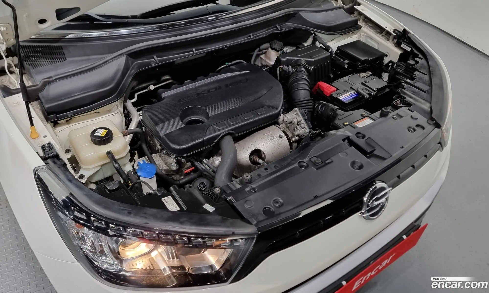 Kg Mobility Ssangyong Tivoli Air Diesel Ix 2Wd - фотография 8135396