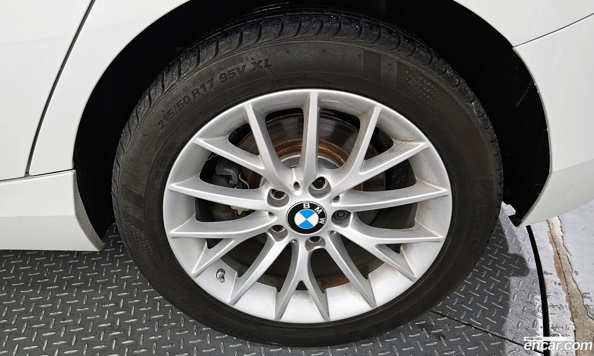 BMW 1 Series F20 118D Sports 5-Door - фотография 18422288