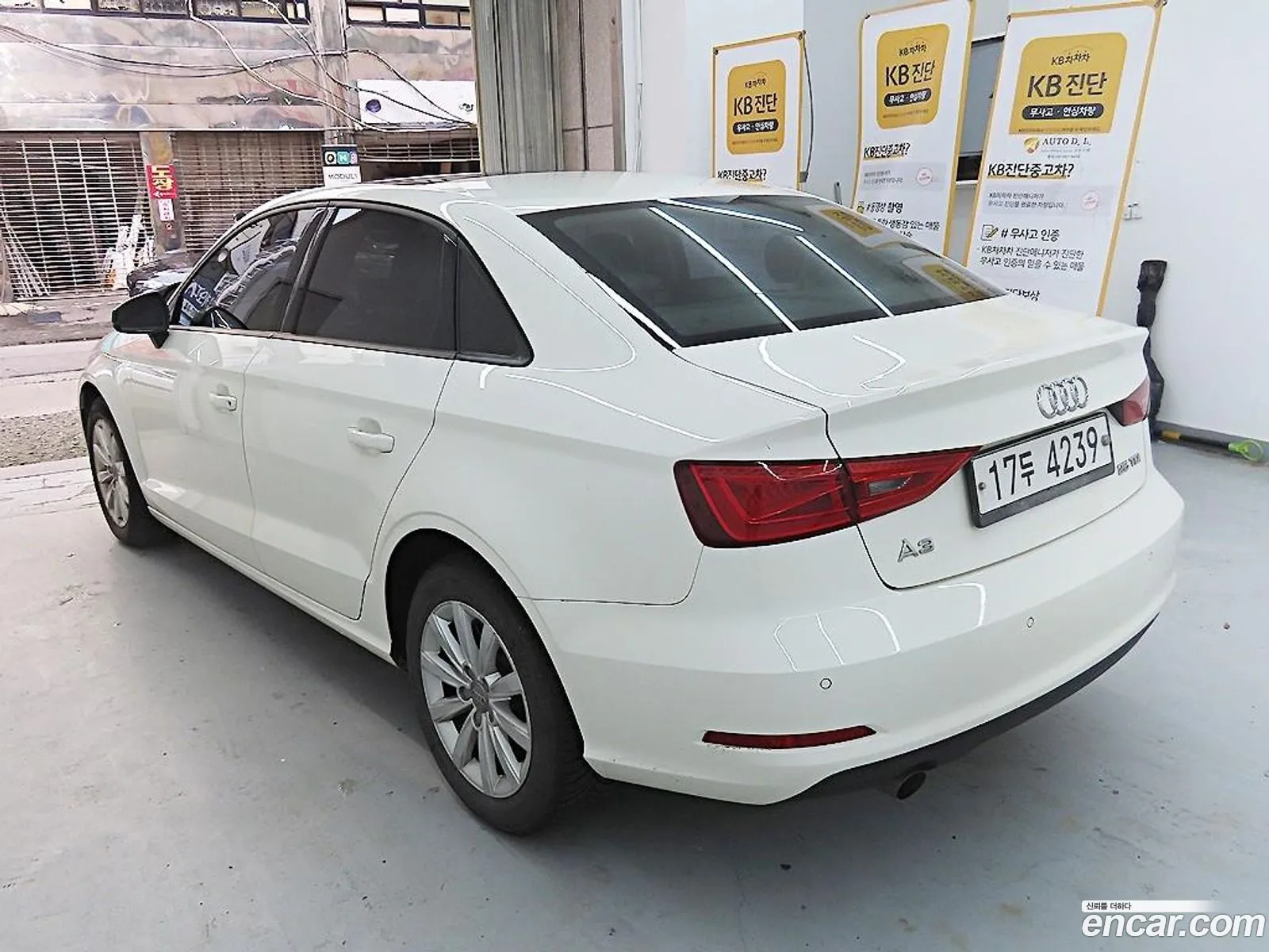 Audi New A3 25 Tdi Dynamic 8V - фотография 13639103