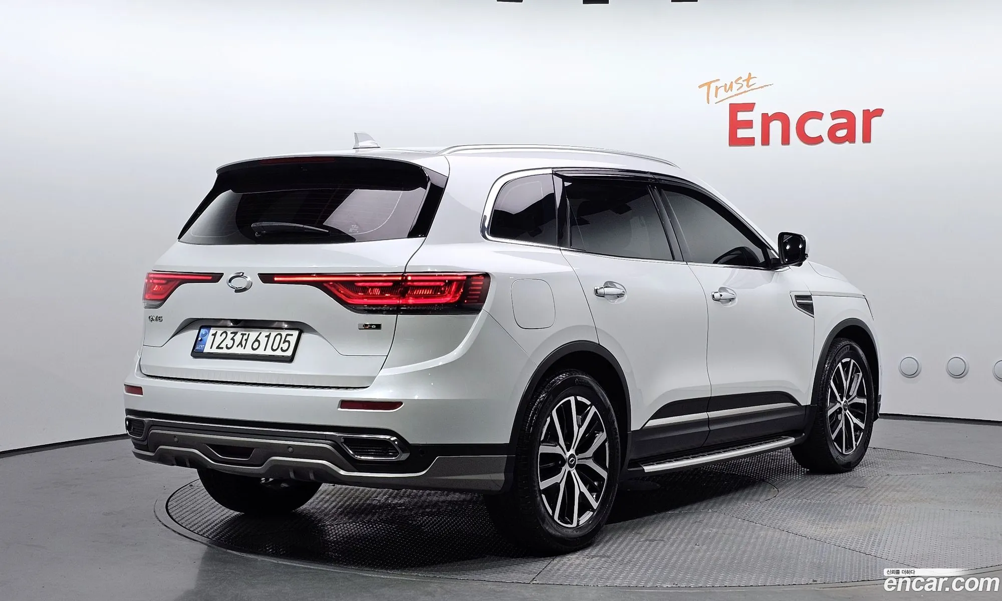 Renault Korea Samsung The New Qm6 20 Lpe Re Signature 2Wd - фотография 6975888