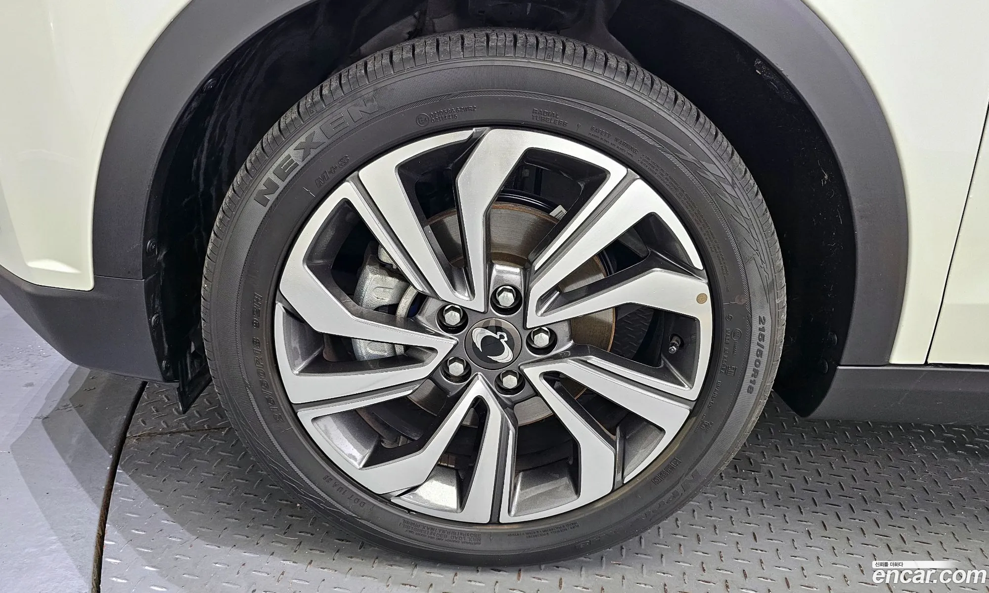 Kg Mobility Ssangyong Very New Tivoli Gasoline 15 2Wd V3 Special - фотография 8206640