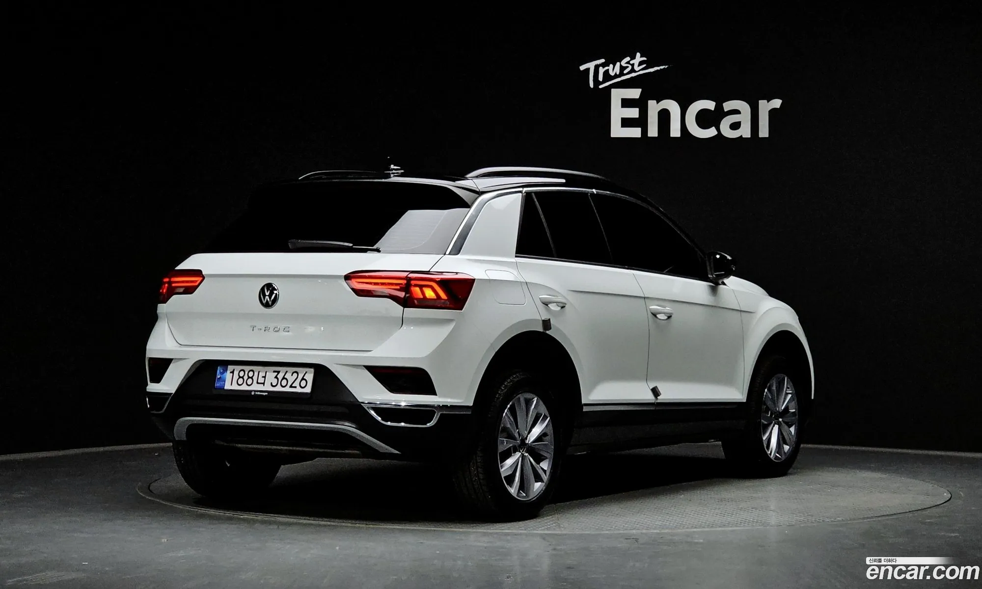 Volkswagen T-Roc 20 Tdi Style - фотография 7907359