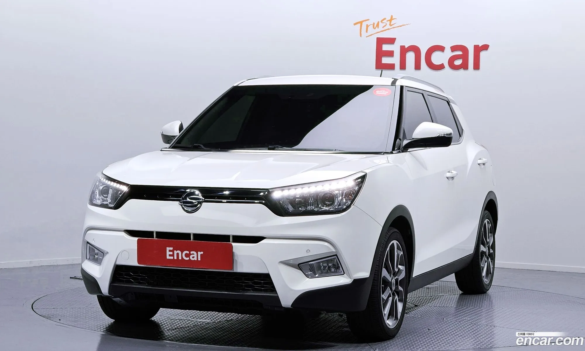 Kg Mobility Ssangyong Tivoli Diesel Lx 2Wd - фотография 8206624
