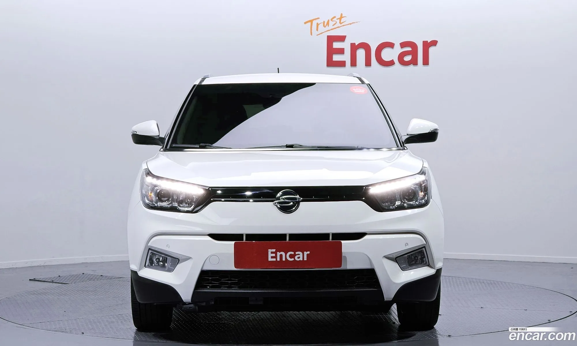 Kg Mobility Ssangyong Tivoli Diesel Lx 2Wd - фотография 8206626