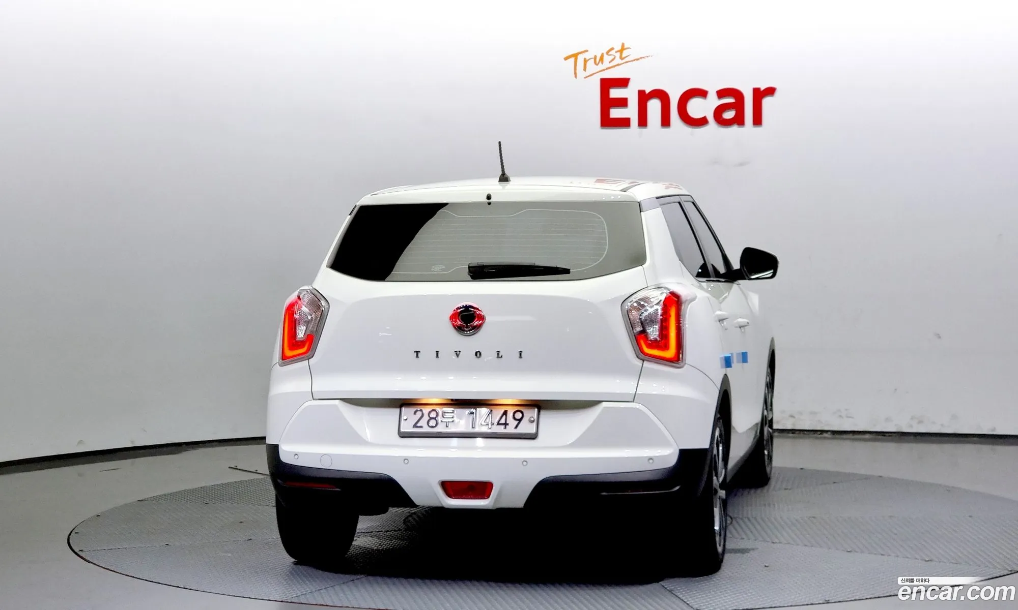Kg Mobility Ssangyong Tivoli Armor Gear Edition 2Wd - фотография 8198548