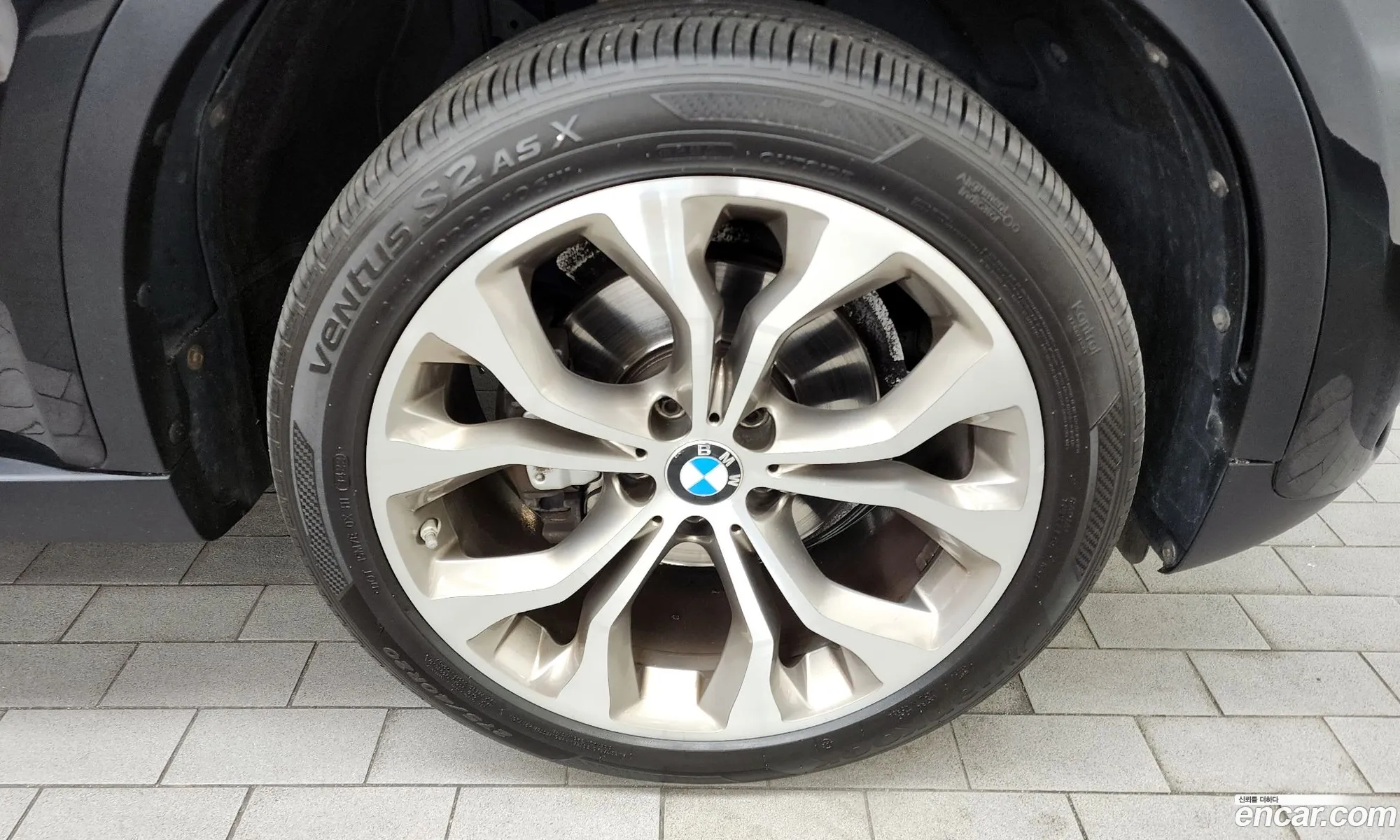 BMW X6 Ii F16 xDrive 30D 2018 - фотография 5180478