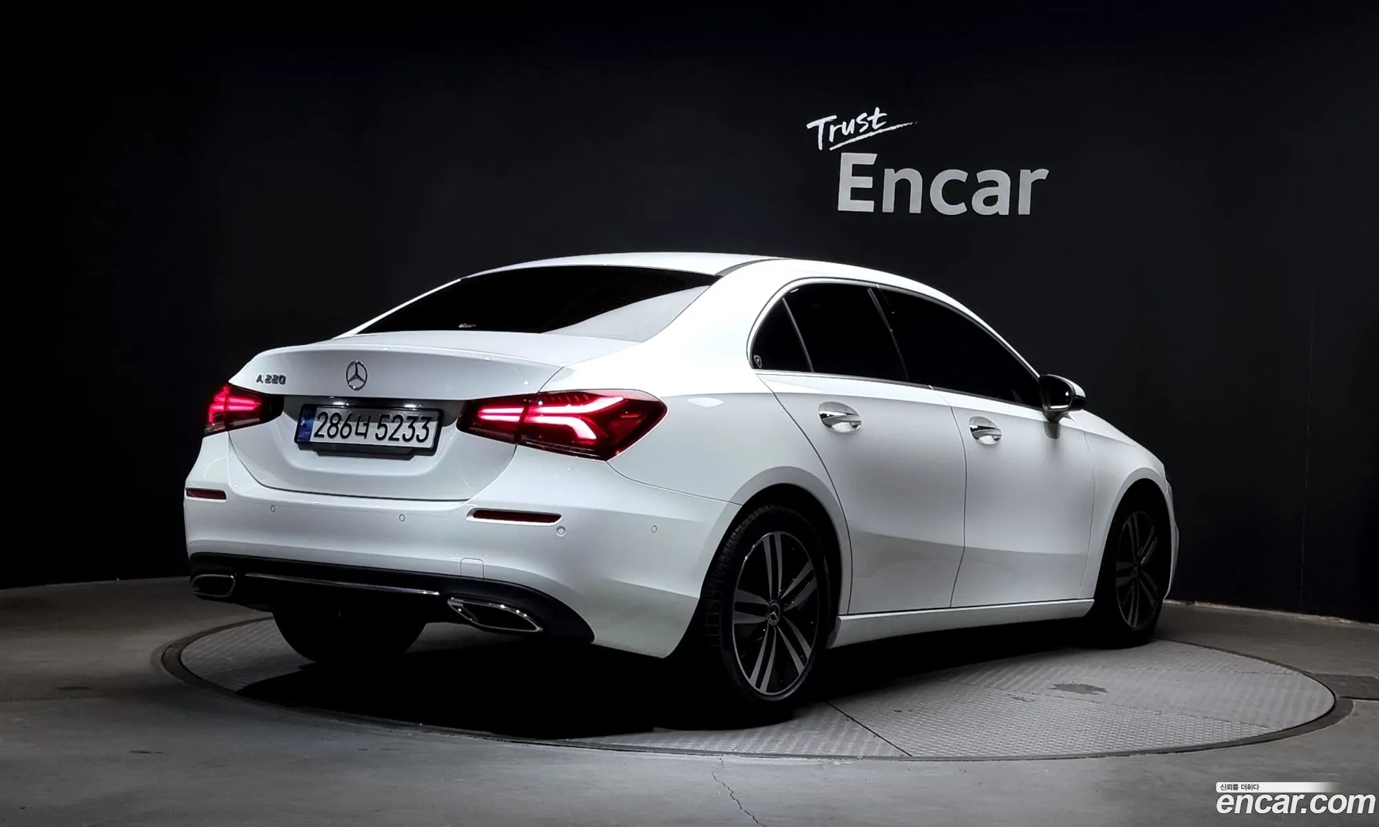 Mercedes A-Class W177 A220 Sedan - фотография 19133222
