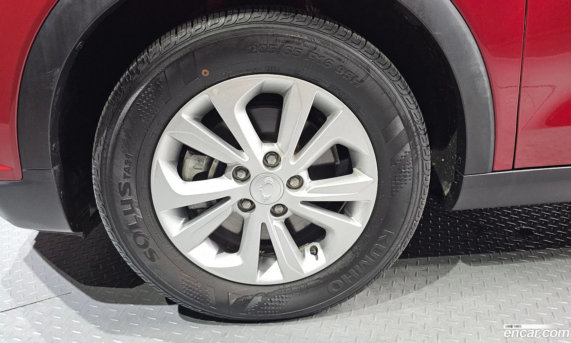 Kg Mobility Ssangyong Very New Tivoli Gasoline 15 2Wd V1 - фотография 8254091