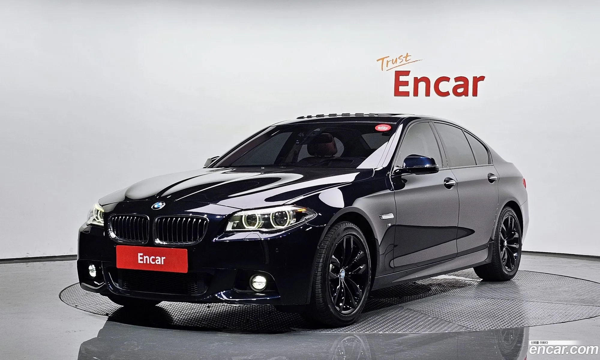 BMW 5 Series F10 520D xDrive M Aerodynamics - фотография 8126570
