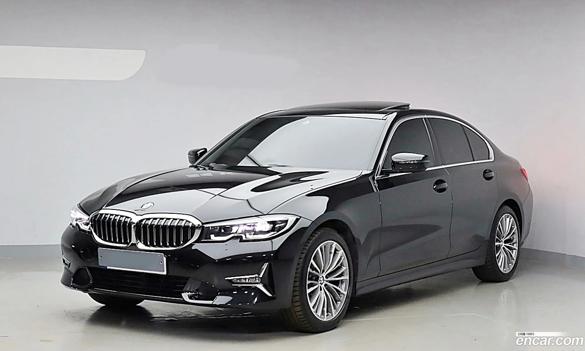BMW 3 Series G20 320I Luxury - фотография 18317705