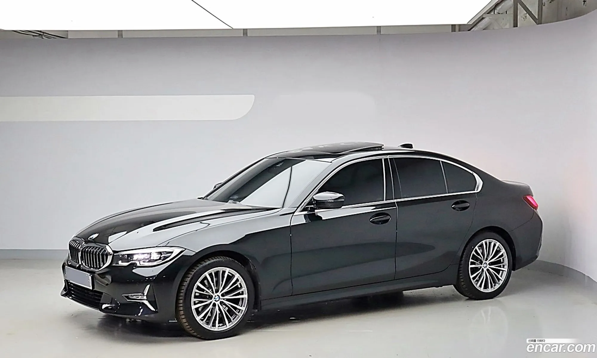 BMW 3 Series G20 320I Luxury - фотография 18317706