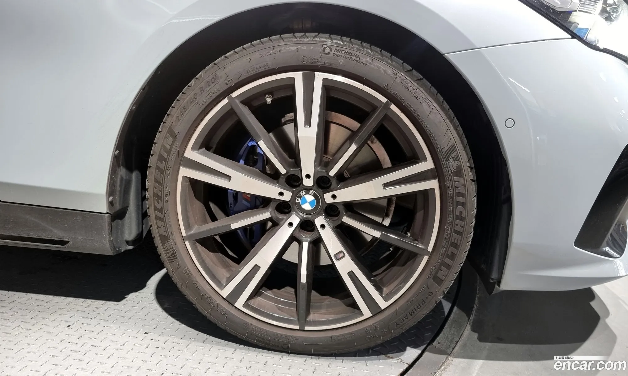 BMW 5 Series G60 530I xDrive M Sports - фотография 7265426