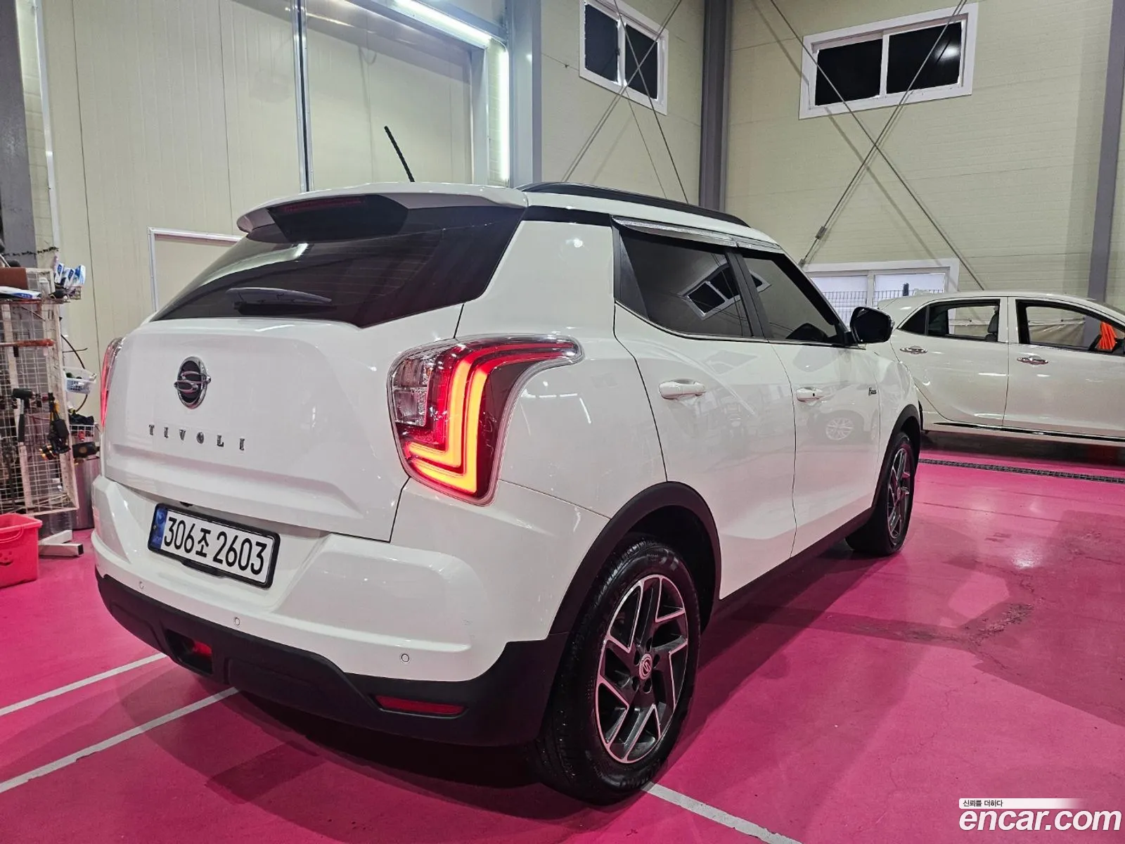 Kg Mobility Ssangyong Very New Tivoli Gasoline 15 2Wd V7 - фотография 8206936