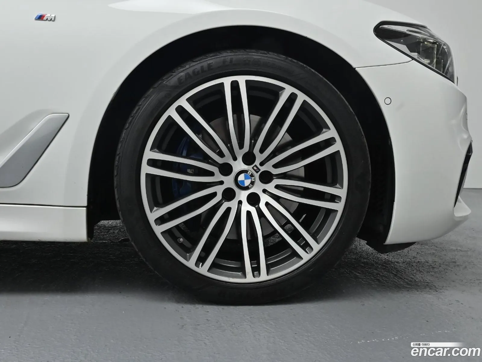 BMW 5 Series G30 530I xDrive M Sport Plus - фотография 18352031