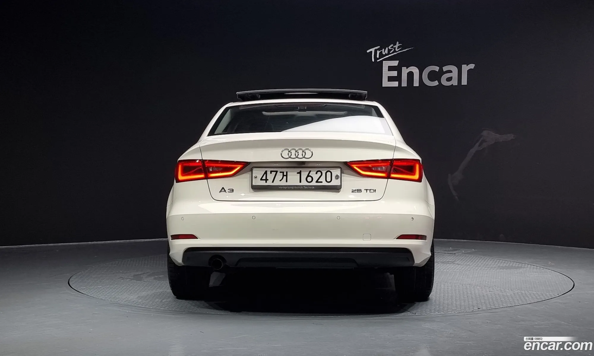 Audi New A3 25 Tdi Dynamic 8V - фотография 16374196