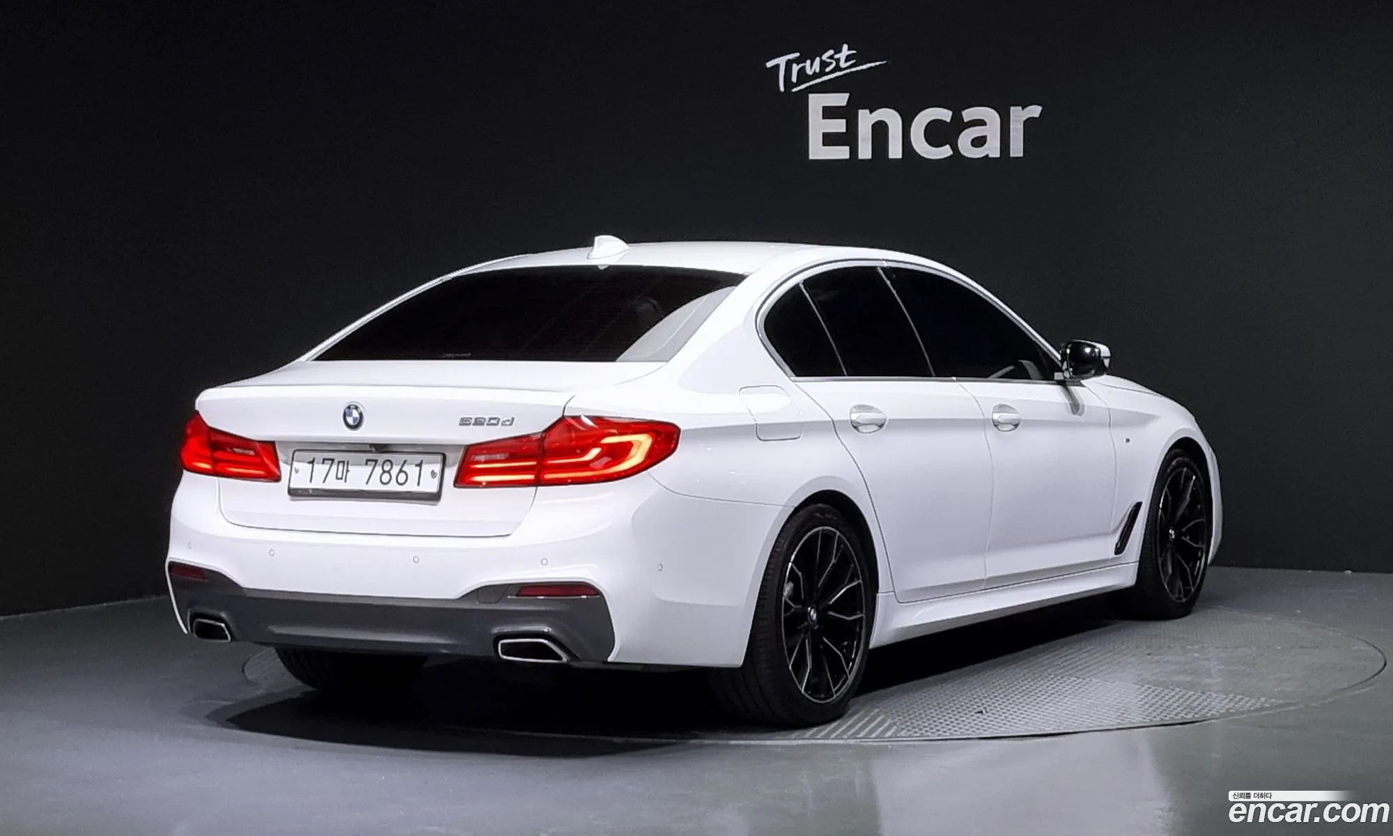 BMW 5 Series G30 520D M Sports Plus - фотография 12405617