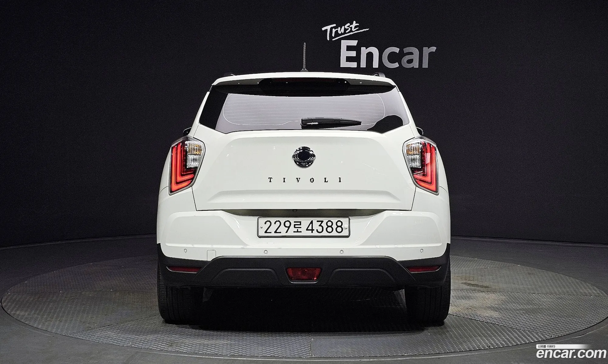 Kg Mobility Ssangyong Very New Tivoli Gasoline 15 2Wd Limited Edition - фотография 7668485