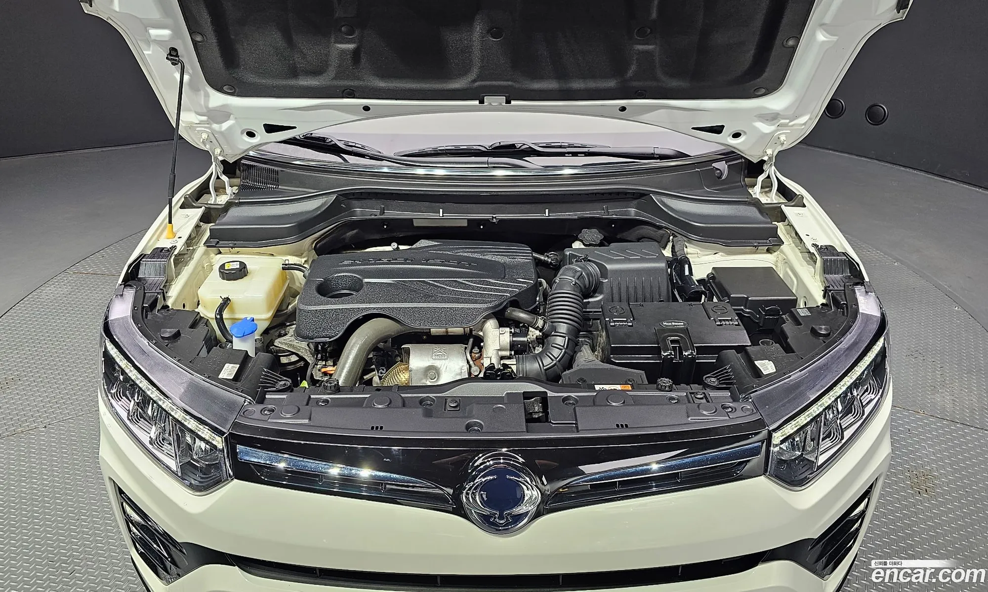 Kg Mobility Ssangyong Very New Tivoli Gasoline 15 2Wd Limited Edition - фотография 7668487