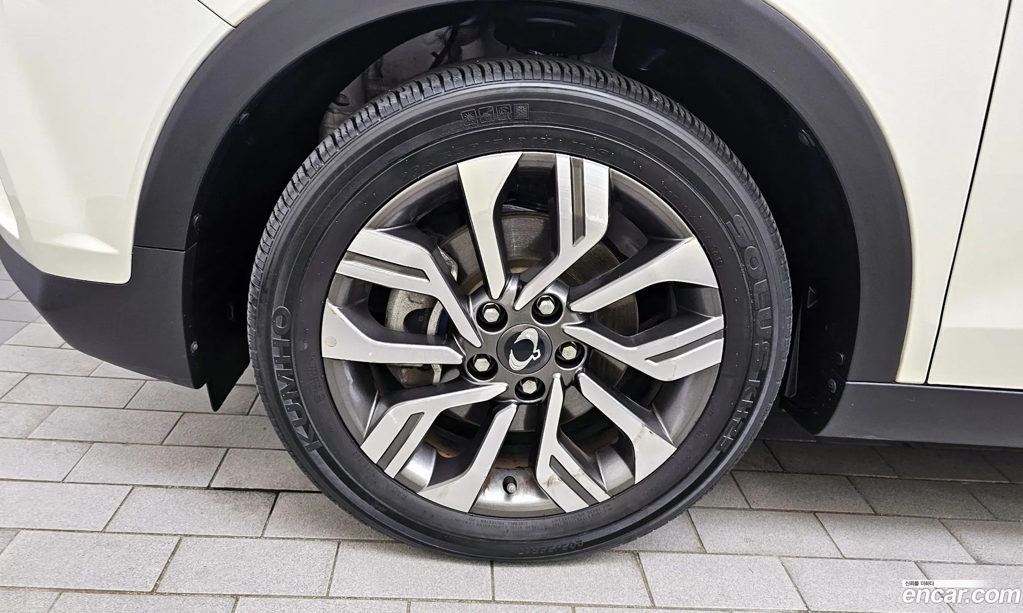 Kg Mobility Ssangyong Tivoli Armor Gear Plusⅰ 2Wd - фотография 6825912