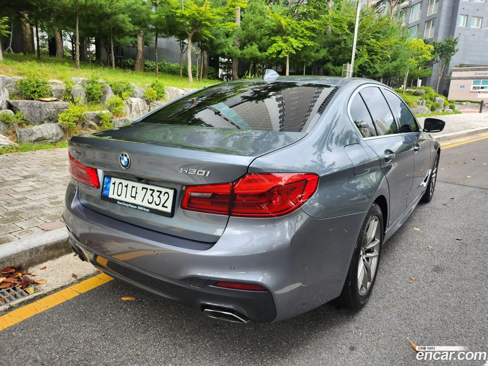BMW 5 Series G30 530I xDrive M Sports - фотография 7035862