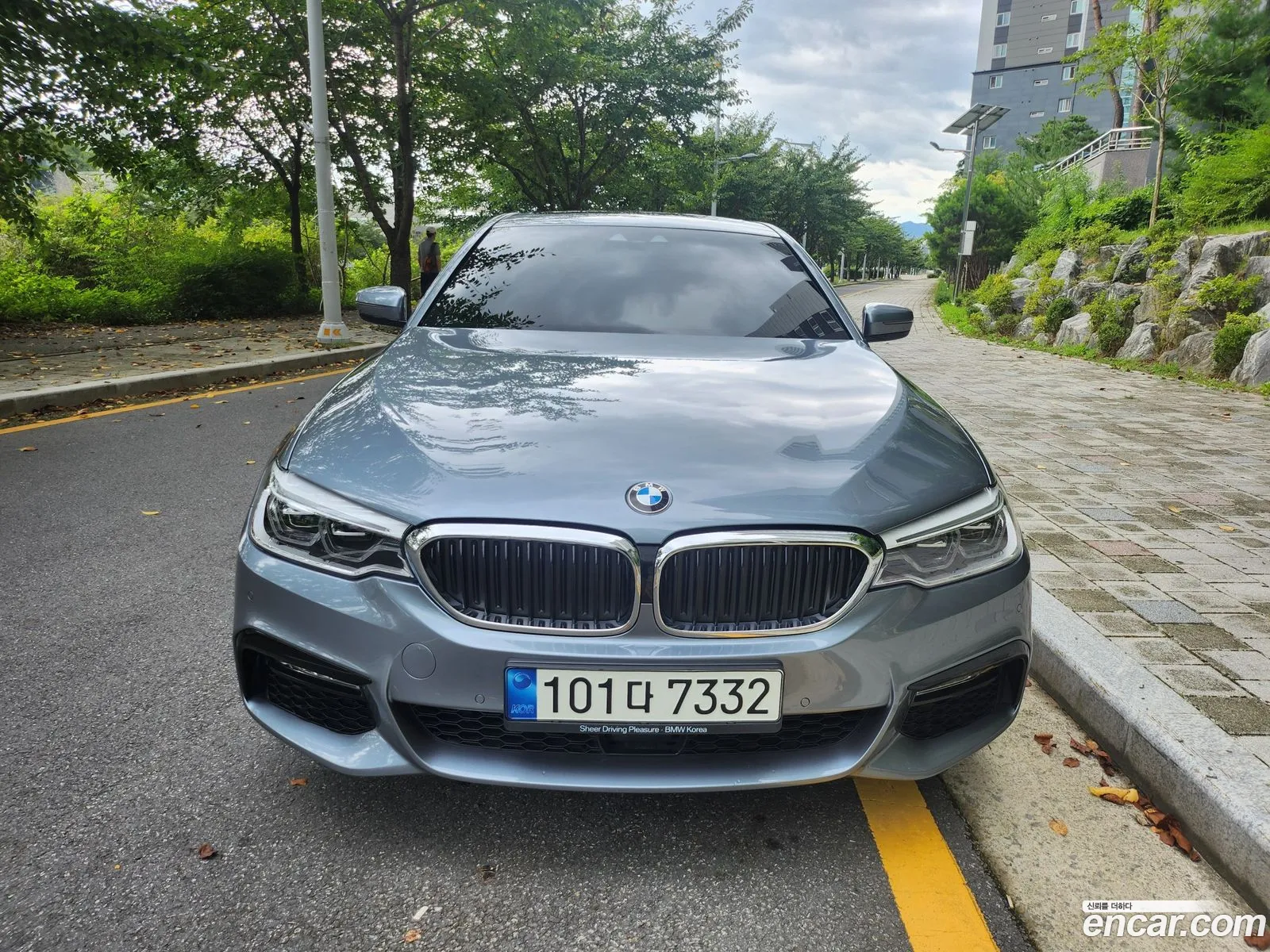BMW 5 Series G30 530I xDrive M Sports - фотография 7035863