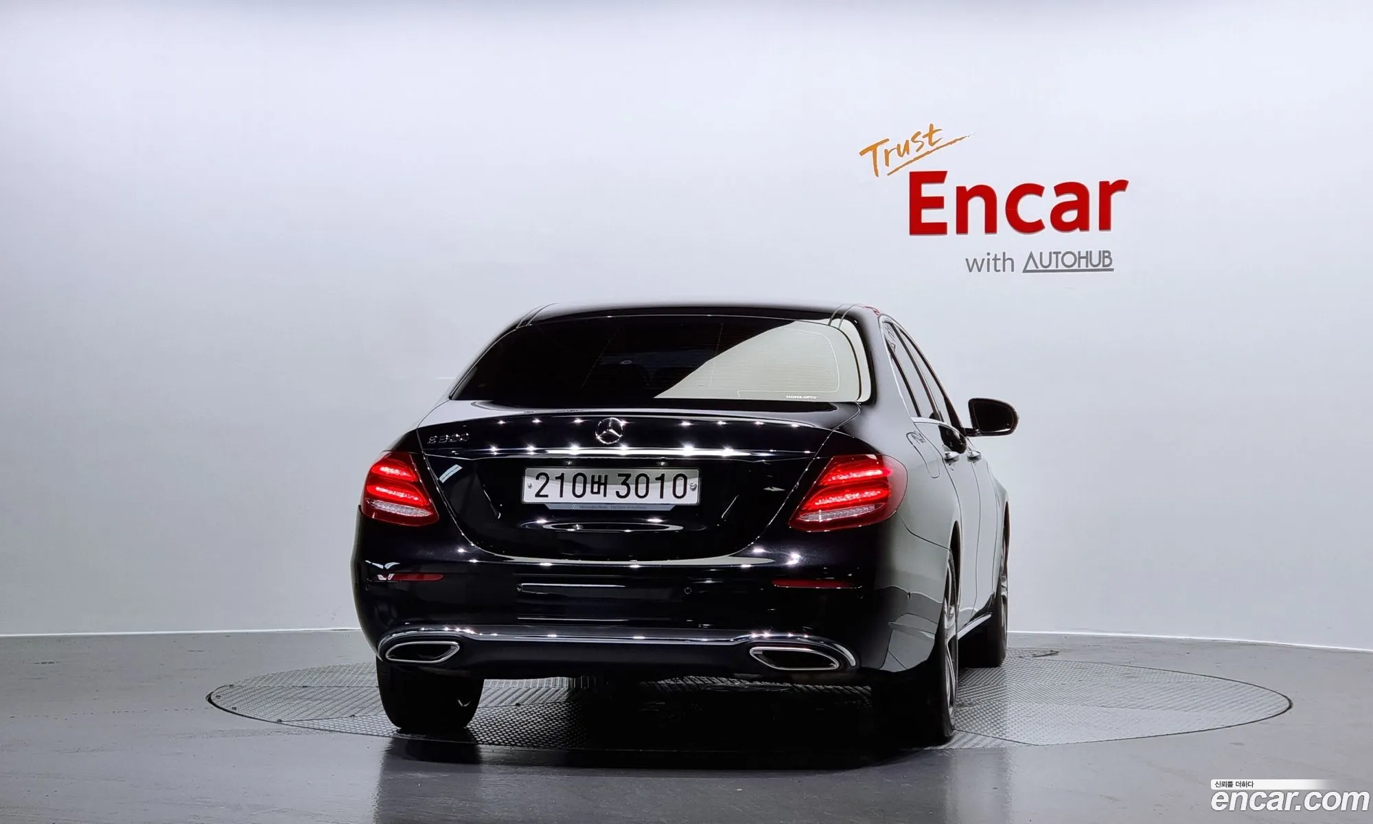 Mercedes E-Class W213 E300 Avantgarde - фотография 19133188