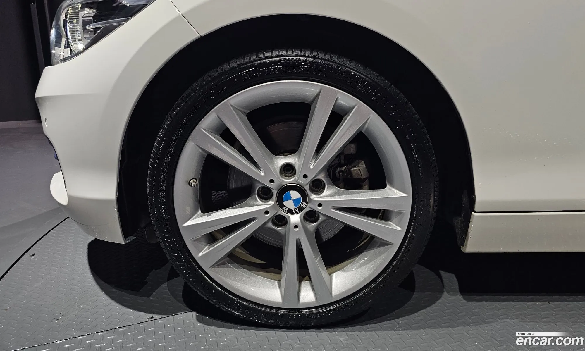 BMW 1 Series F20 118D Sports Special Edition 5-Door - фотография 18351230