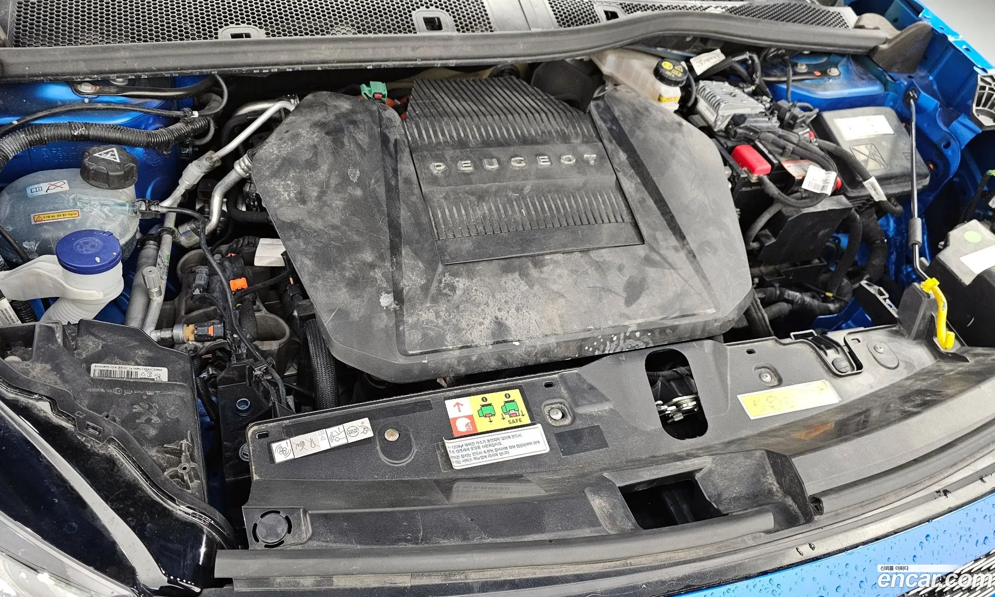 Peugeot E-2008 2Nd Generation Ev Gt - фотография 4840218