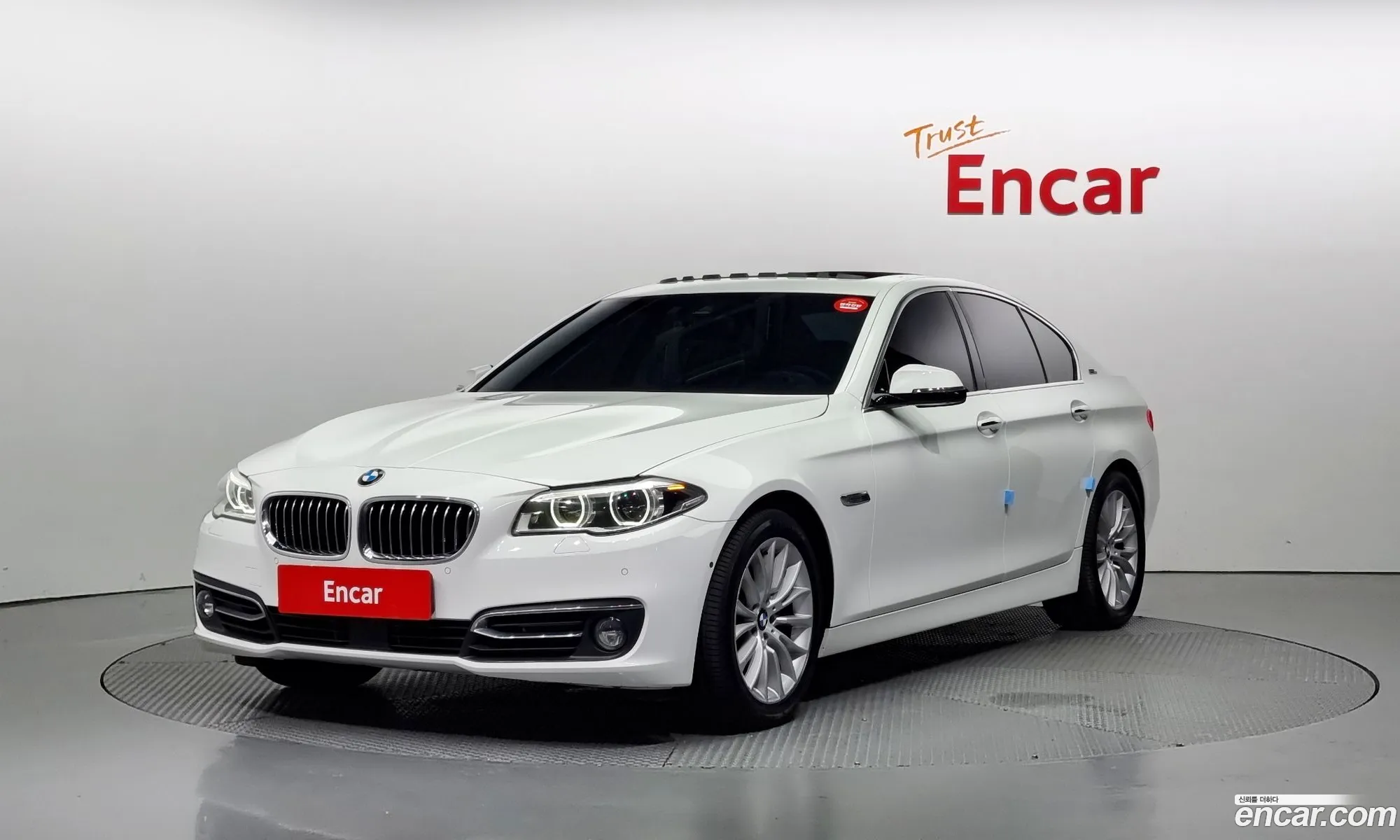 BMW 5 Series F10 528I Luxury Plus - фотография 7364403