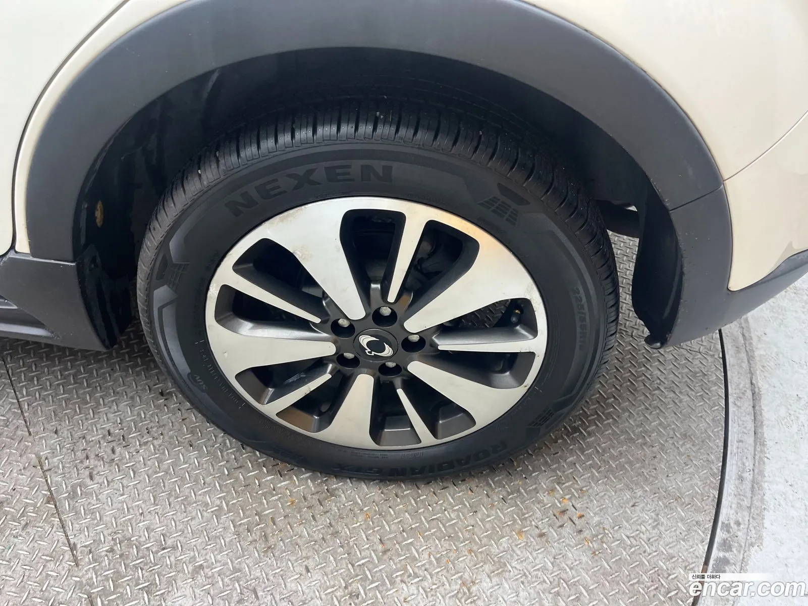 Kg Mobility Ssangyong New Korando C 20 Cvt 2Wd High-End Model - фотография 7268911