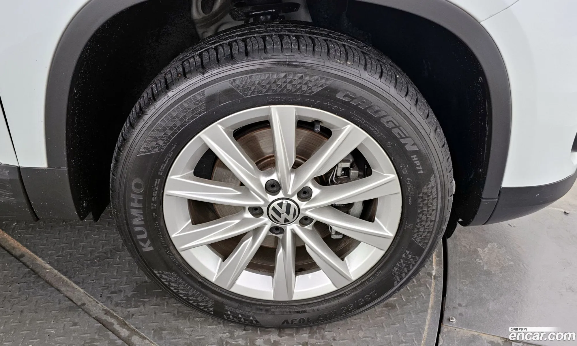 Volkswagen New Tiguan 20 Tdi Comfort 5N - фотография 12505658