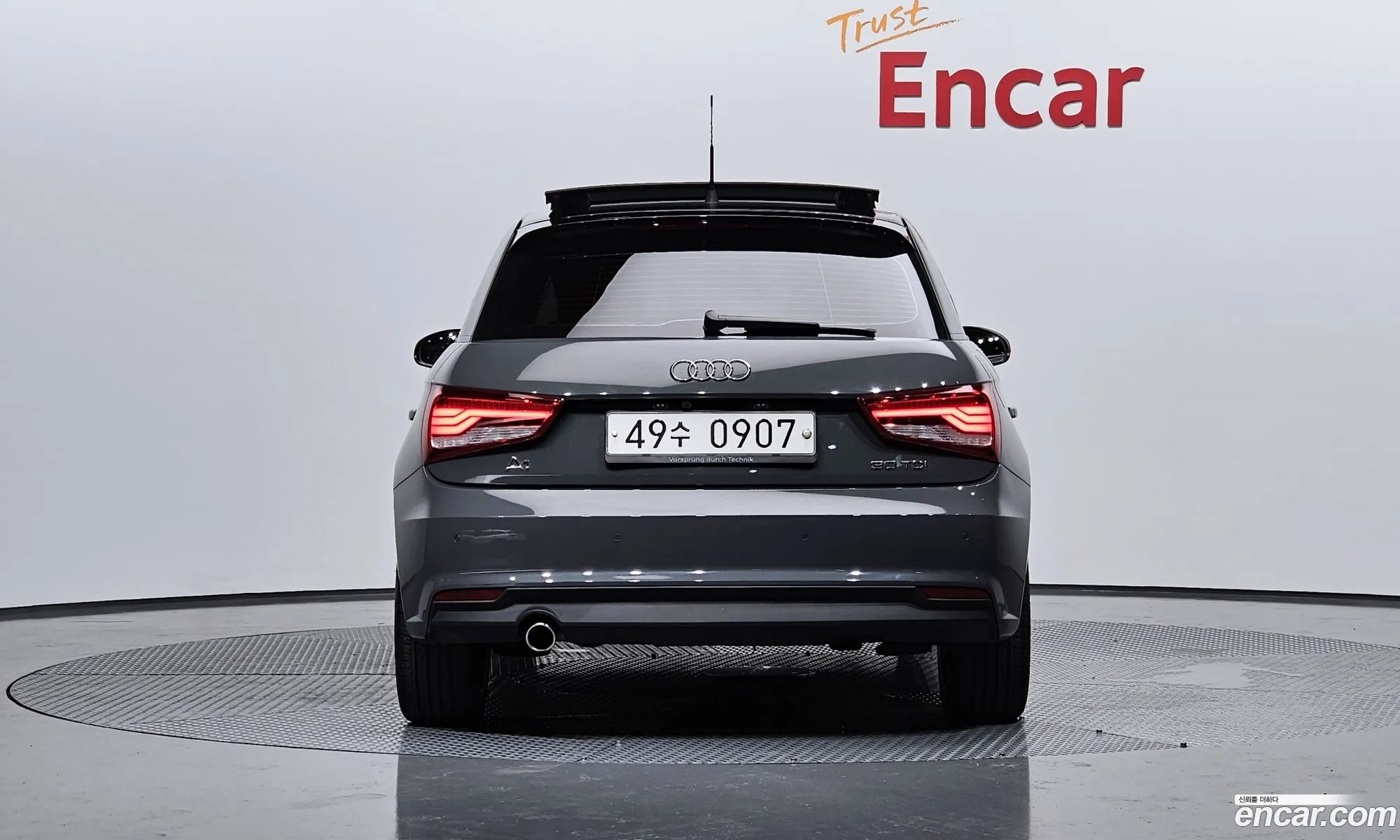 Audi A1 30 Tdi Design Premium Sportback - фотография 393761