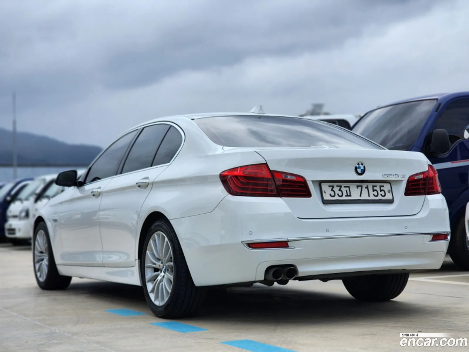 BMW 5 Series F10 520D Luxury - фотография 12443183