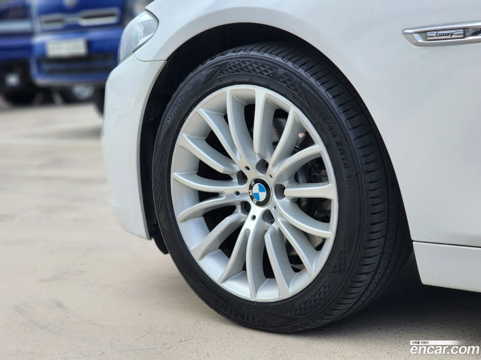 BMW 5 Series F10 520D Luxury - фотография 12443185