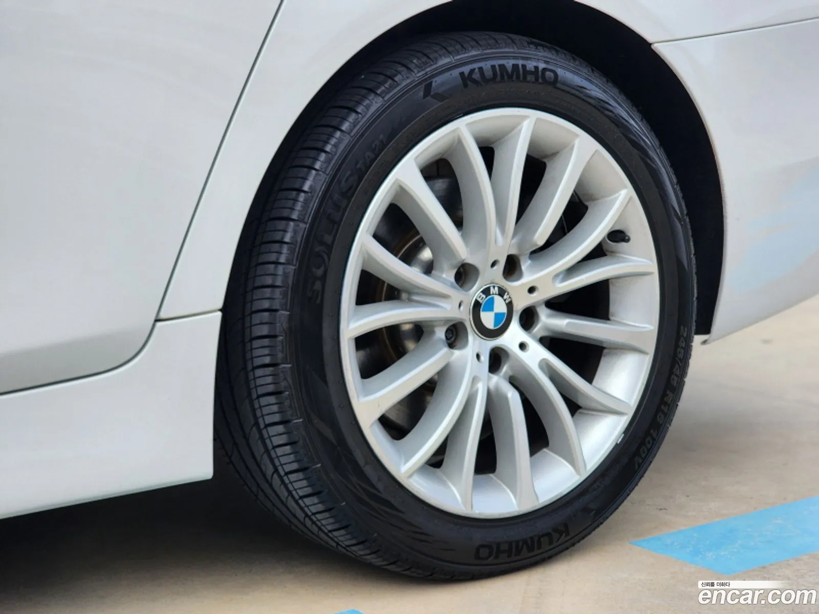 BMW 5 Series F10 520D Luxury - фотография 12443186