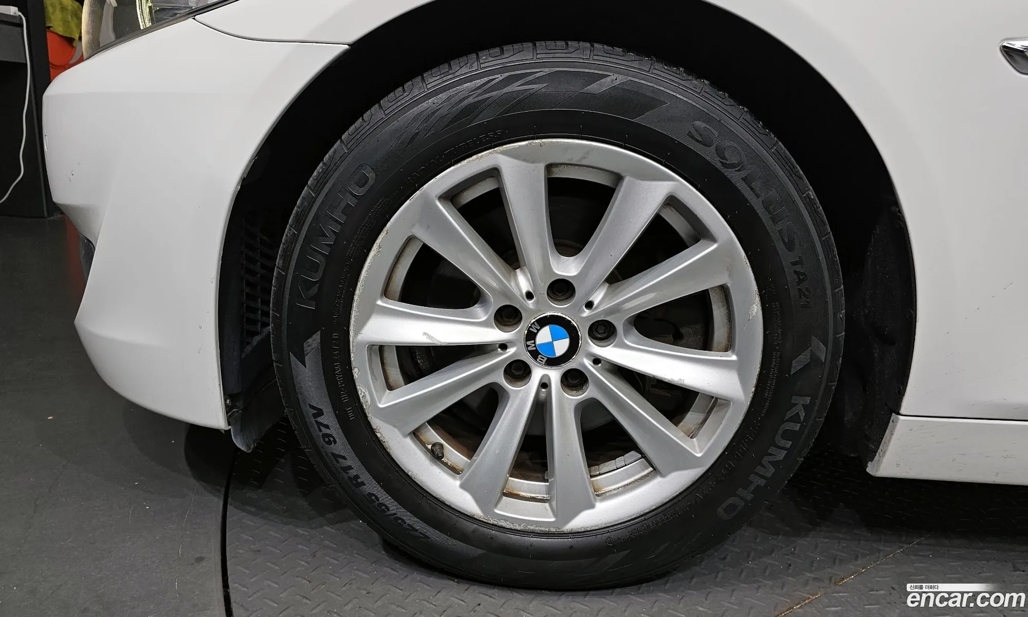 BMW 5 Series F10 520D - фотография 18389214