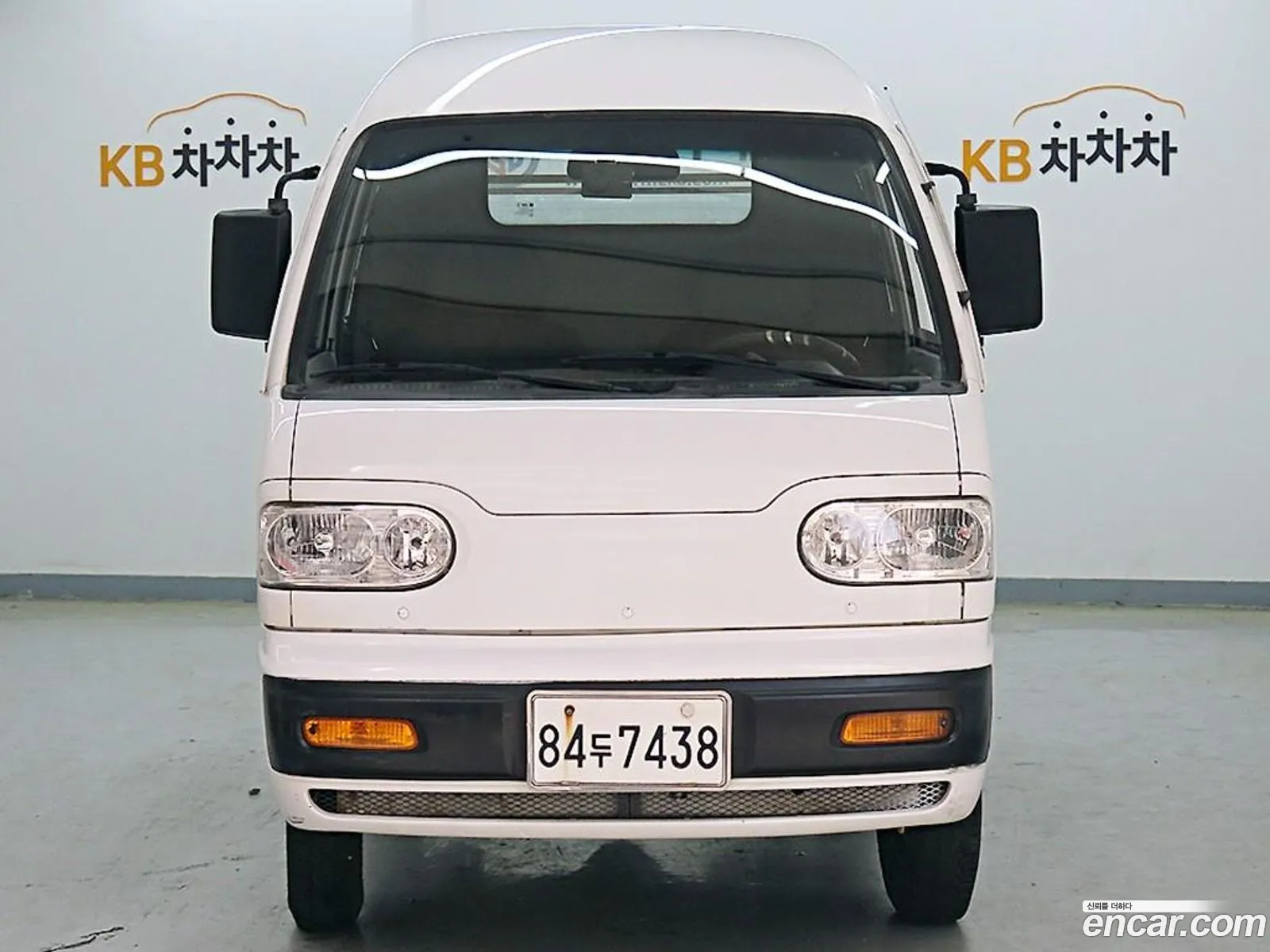 New Damas 5 -Seater Coach Libik - фотография 18045467