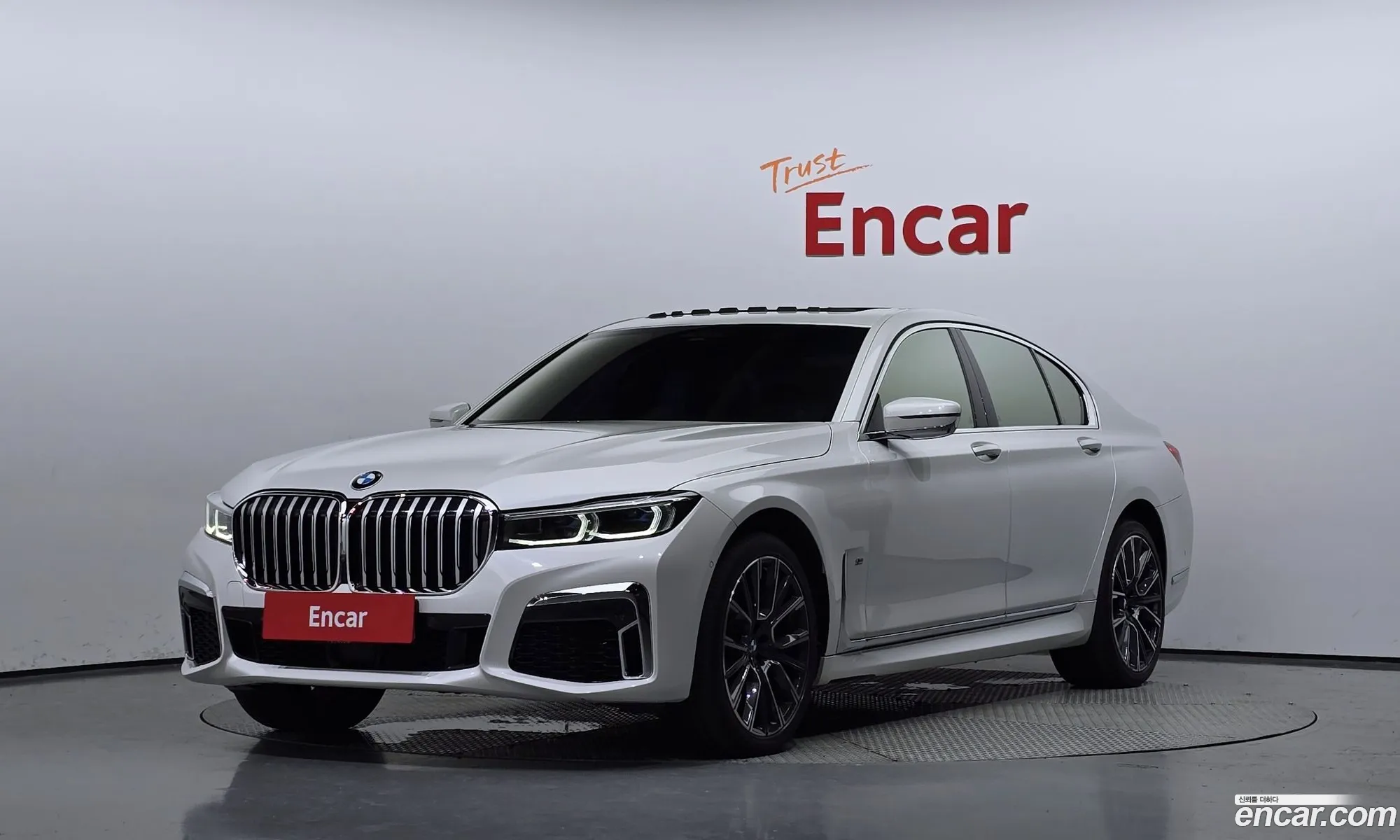 BMW 7 Series G11 730D xDrive M Sports - фотография 5184836