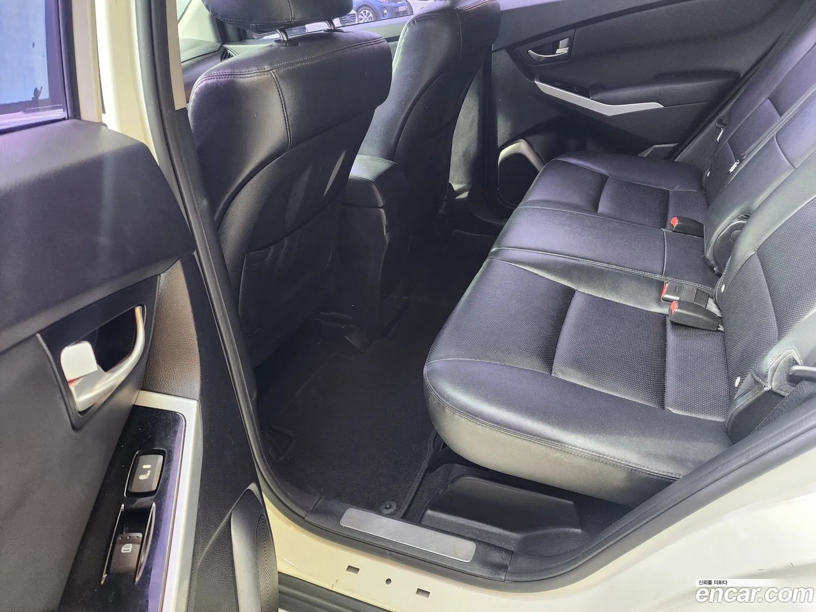 Kg Mobility Ssangyong New Korando C 20 Adventure 60Th Edition 4Wd - фотография 6878176